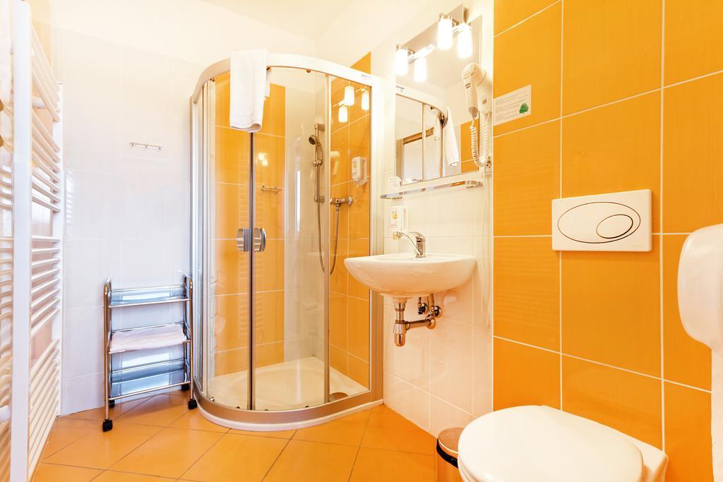 Hotel Senimo Olomouc Habitación foto